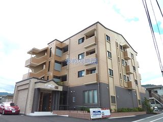 グラン・クリュ山川 101号室