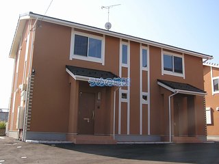 エンブレム国分B B2号室