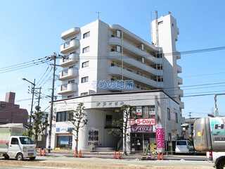 ブランビル 601号室