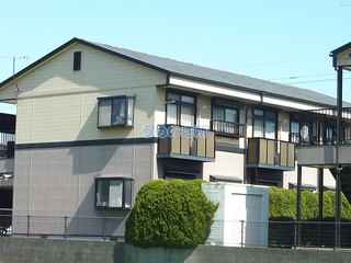 レインボータウンB 201号室