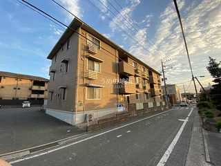 ハウスフリーデ五番館 105号室